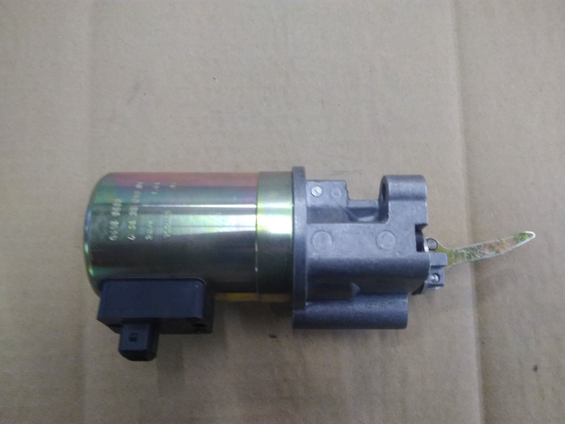 Traktoren: Hubabstellmagnet Mercedes A063301004 – Neu (gemäss Beschreibung) aus Zihlschlacht von Kreis68