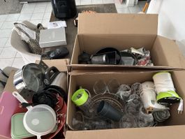 Diverses Küchenmaterial und Geräte