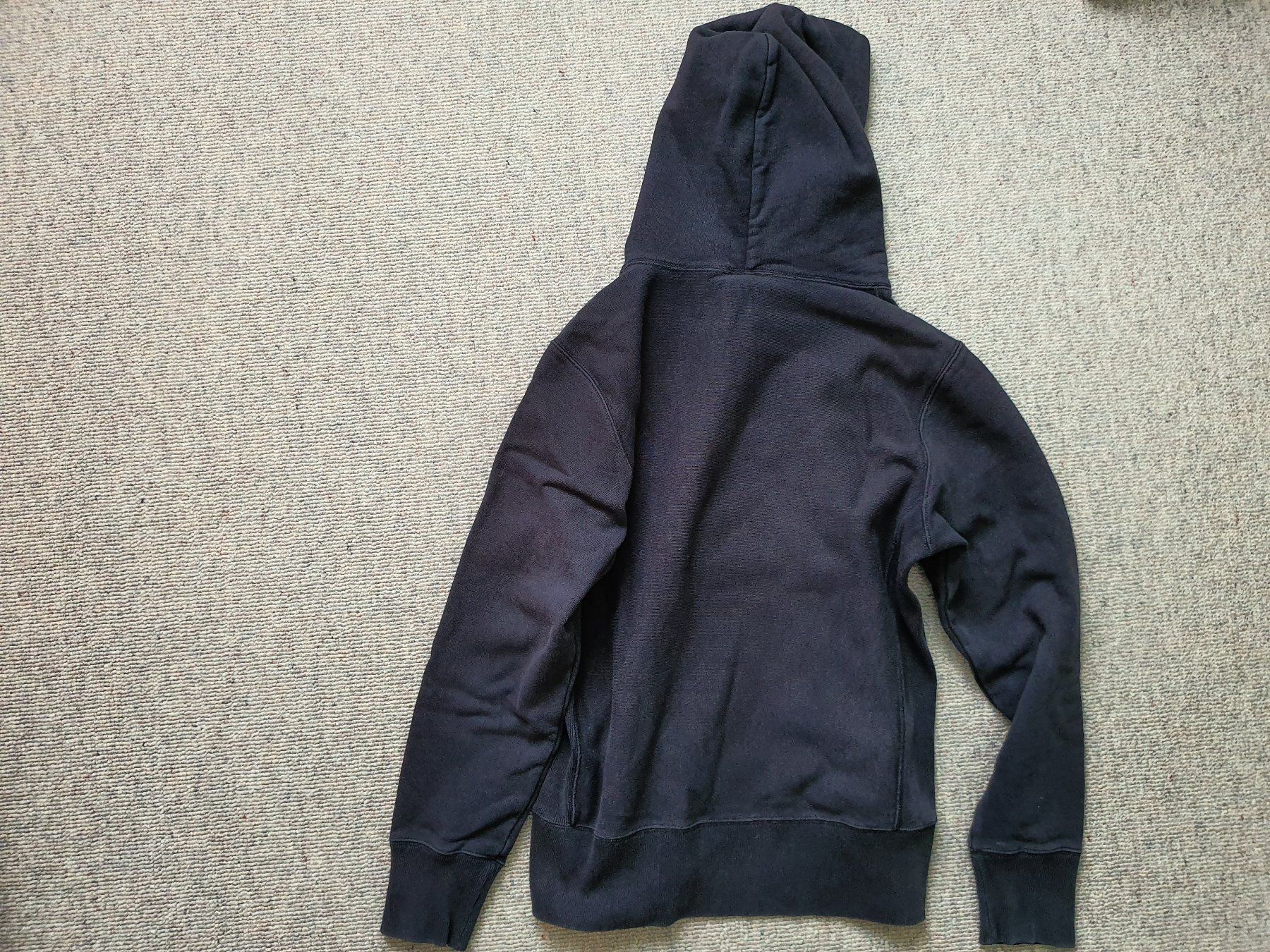 Pullover & Sweatshirts: Hoddie - Marke Champion – Gebraucht aus Schaan von nekuwi 2