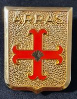 GG158 Brosche Arthus Bertrand Paris Jakobsweg Muschel ARRAS