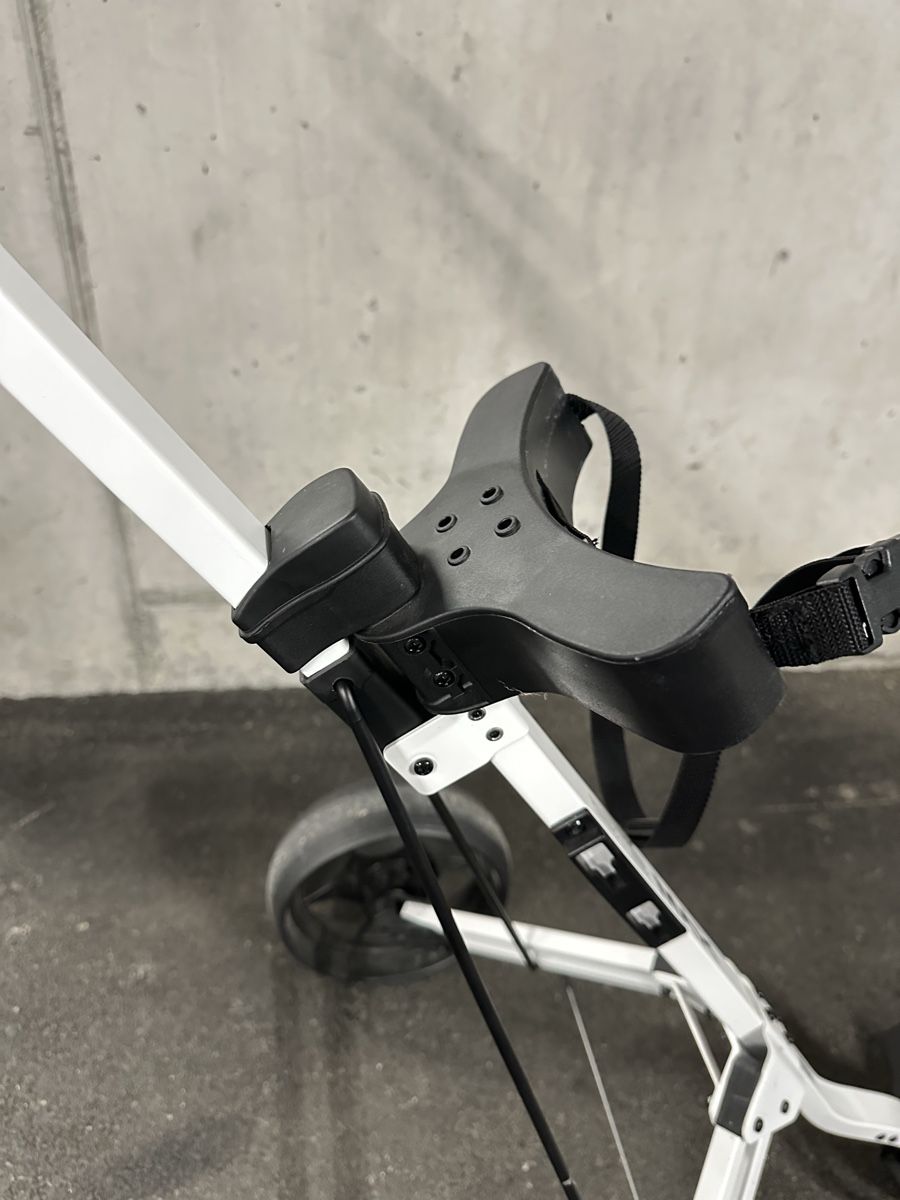 Big Max Trolleys: Golf Trolley weiss 2-Rad klappbar – Gebraucht aus Chur von car_szj5 1