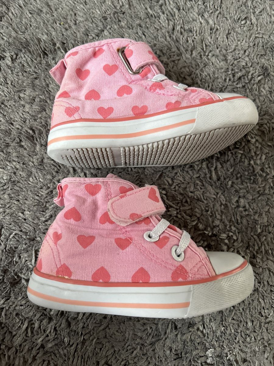 Schuhe für Mädchen: Sneaker Gr.23 – Gebraucht aus Dottikon von cimar 1