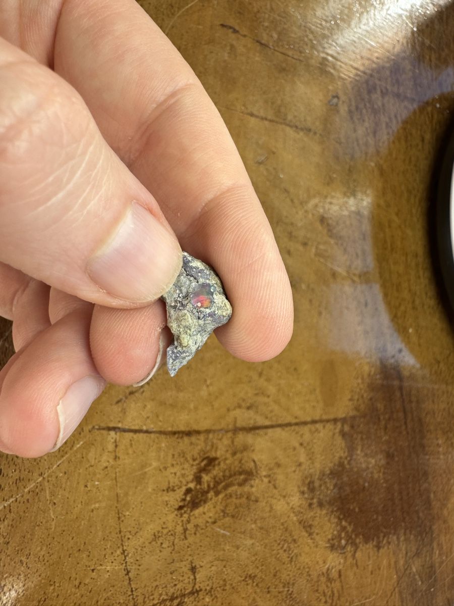 Pietre preziose: Äthiopischer schwarz Rohopal – Nuovo e nell'imballaggio originale da Wängi venduto da Horus90 1