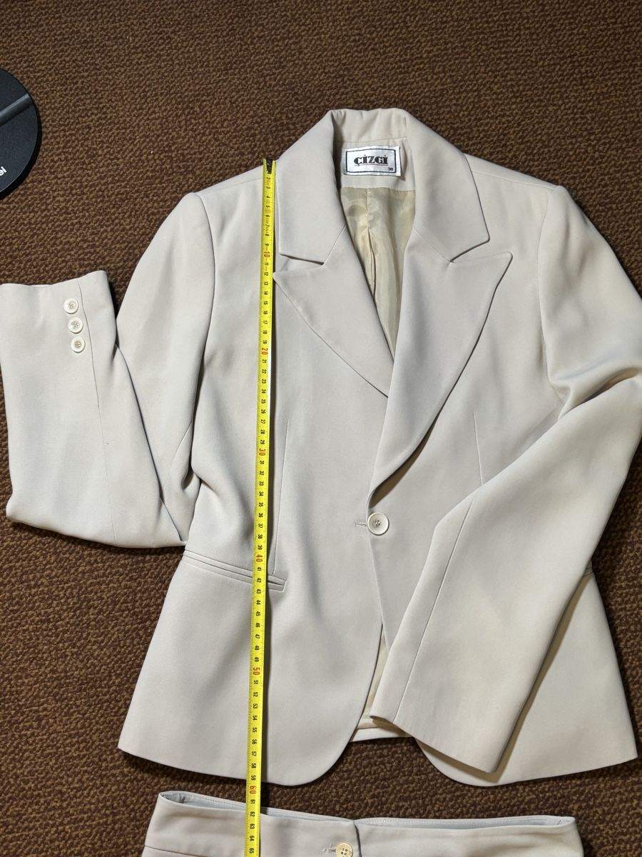 Lotti di vestiti: Ensemble – Nuovo (secondo la descrizione) da Genève venduto da Second_Hand_Ch 1