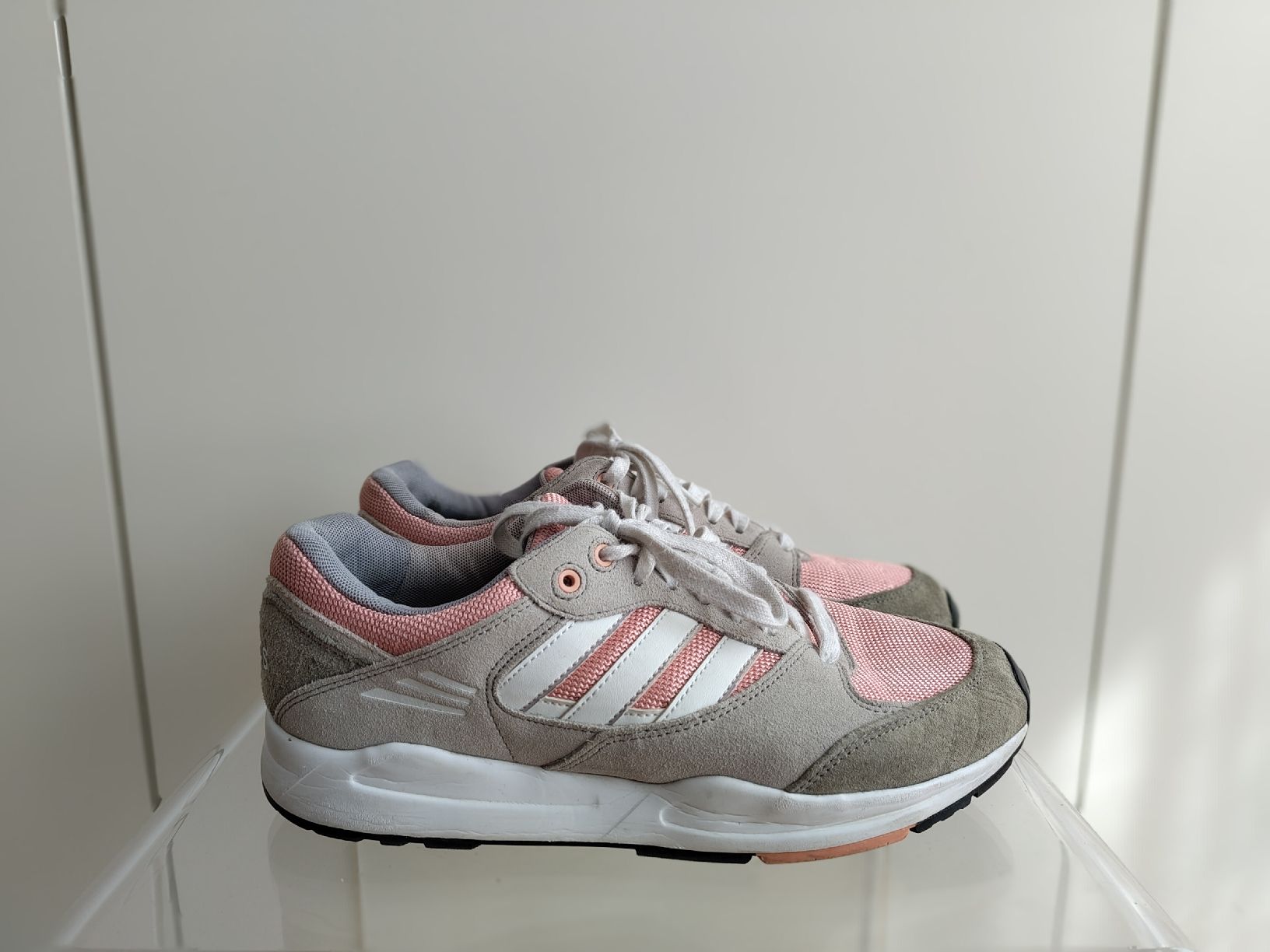 Adidas Scarpe da donna: Adidas Rose/Gris T.40 2/3 – Usato da Lausanne venduto da HelenaK 1