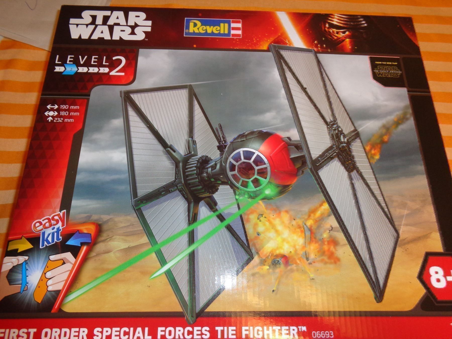 Star Wars Kit di modellismo & Modellini statici: STAR WARS – Nuovo e nell'imballaggio originale da Balsthal venduto da bouteliee
