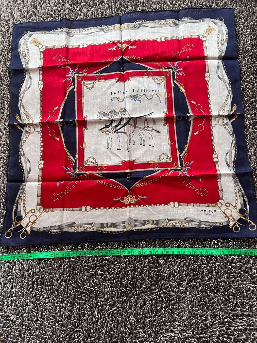 Celine Foulard & Sciarpe: Celine Paris Tuch 47x47 cm Baumwolle – Usato da Winterthur venduto da Dejv 3