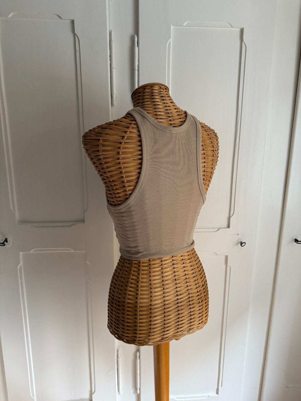 Zara Top: ZARA - Rippentop beige S – Usato da Zürich venduto da Diazaio 2