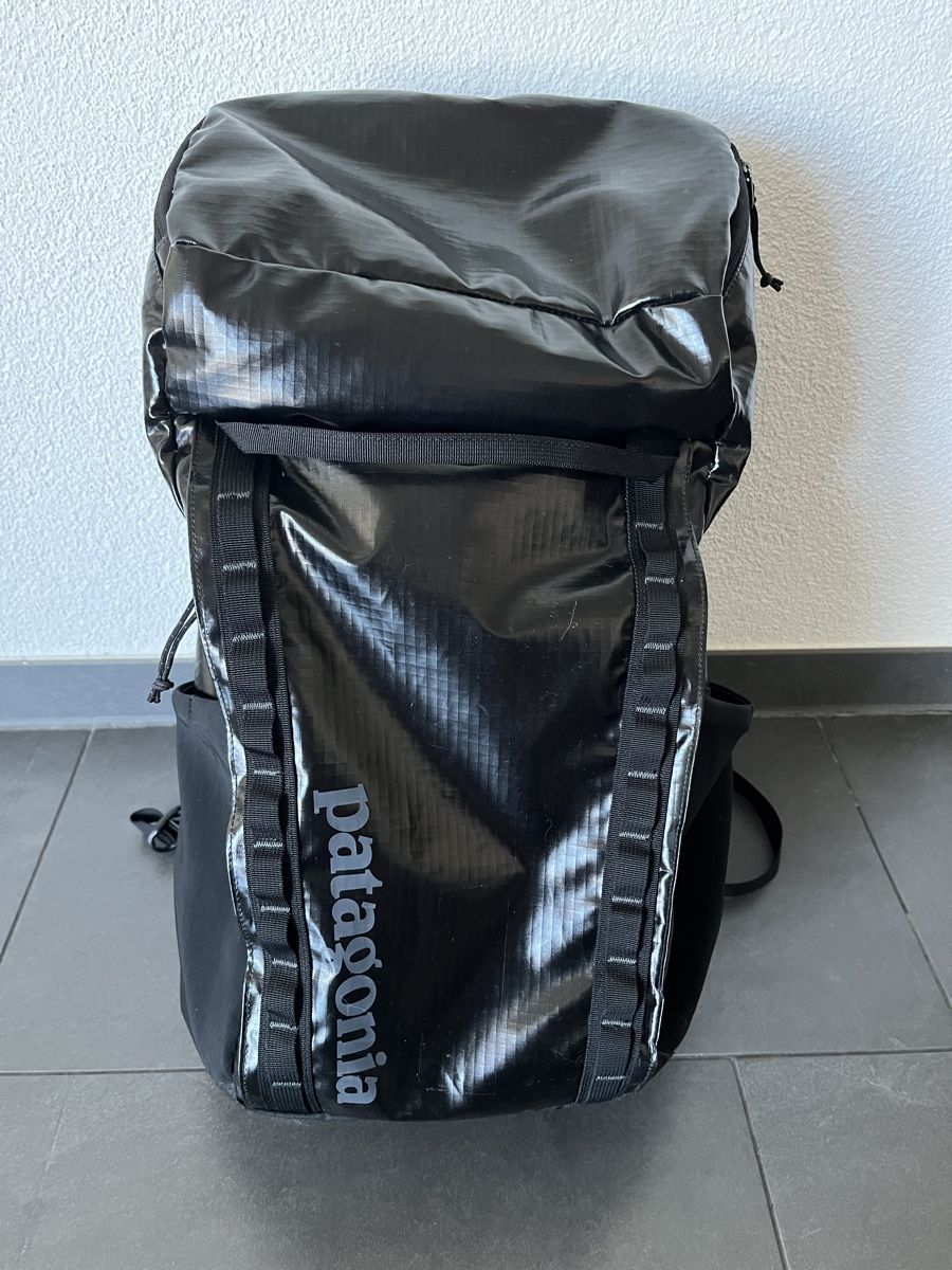 Patagonia Zaini: Patagonia Rucksack Black Hole 32L – Usato da Wettingen venduto da ica_z2mc