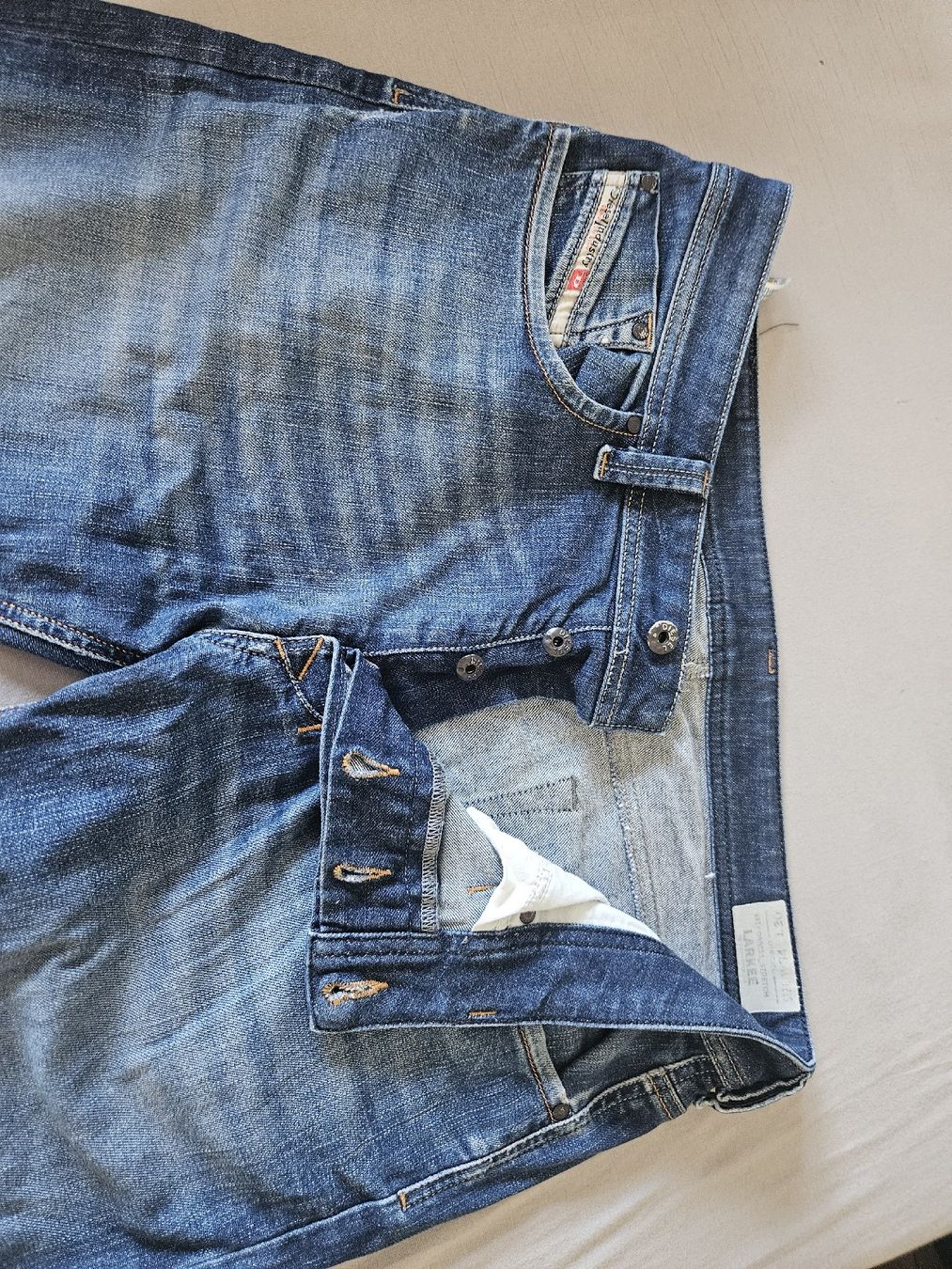Diesel Jeans: diesel Herrenhosen jeans – Nuovo (secondo la descrizione) da Fehraltorf venduto da Nefi633
