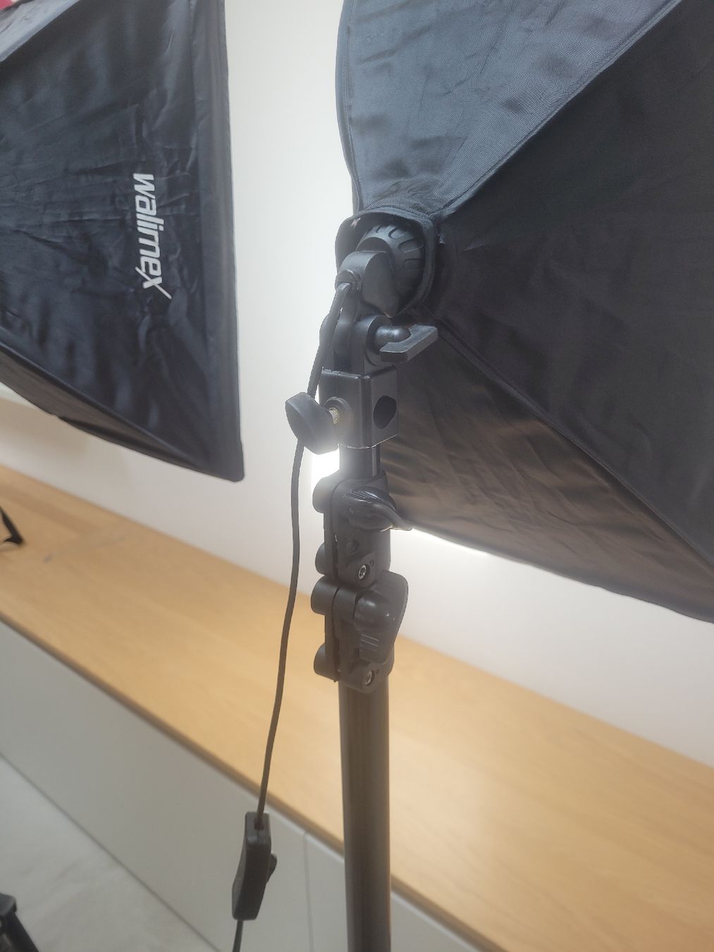 Lampade: Walimex Softbox Studioleuchte Set (2x) inkl. Stative – Usato da Amriswil venduto da job_jl59 4