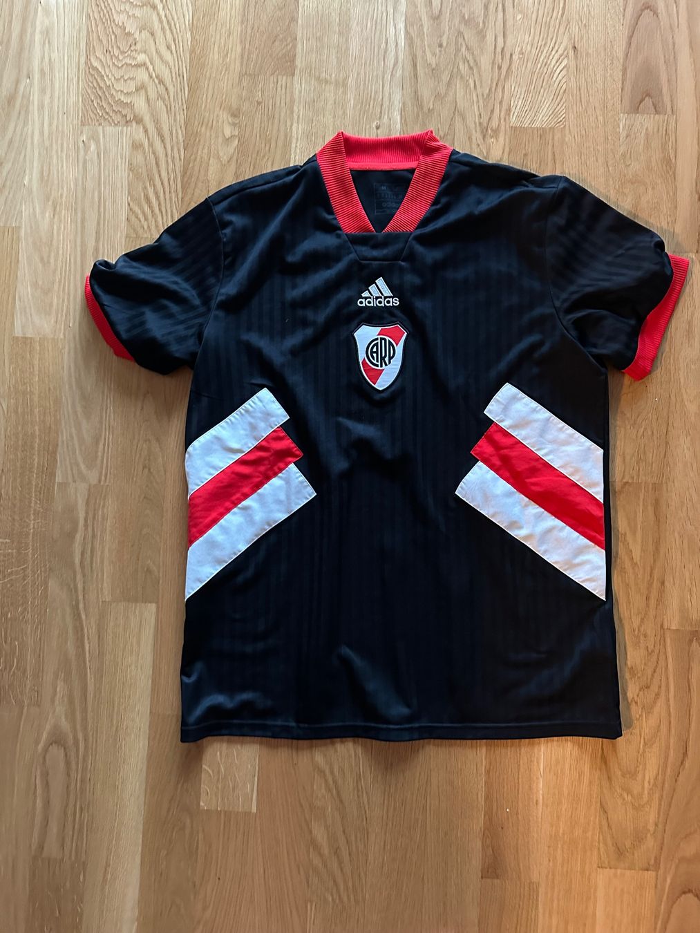 Canottiere & Pantaloni: River Plate Grösse M – Usato da Luzern venduto da Toebew