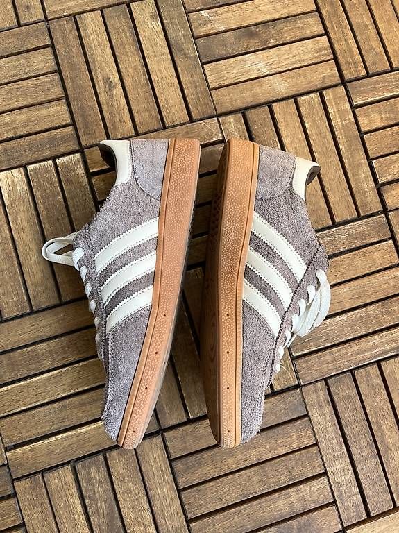 Scarpe da donna: Adidas Handball Spezial 40 2/3 – Usato da Schliern b. Köniz venduto da Viven_K 2
