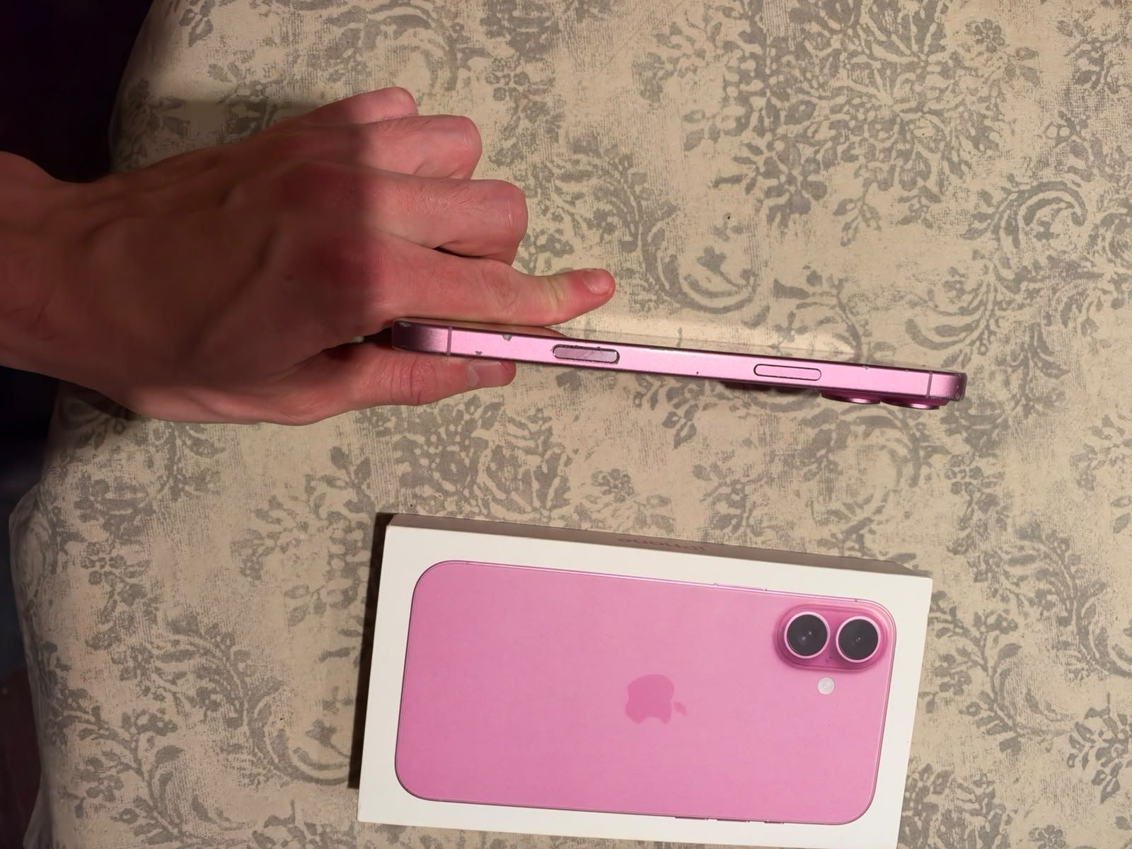 Apple Portables: Iphone 16 plus mit 128Gb – D'occasion à Malters par Moeschi5 1