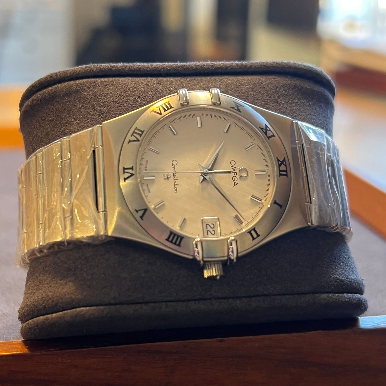Omega Orologi: Omega Constellation Quartz Date 1512.3 – Usato da Carouge GE venduto da Watchaser 6