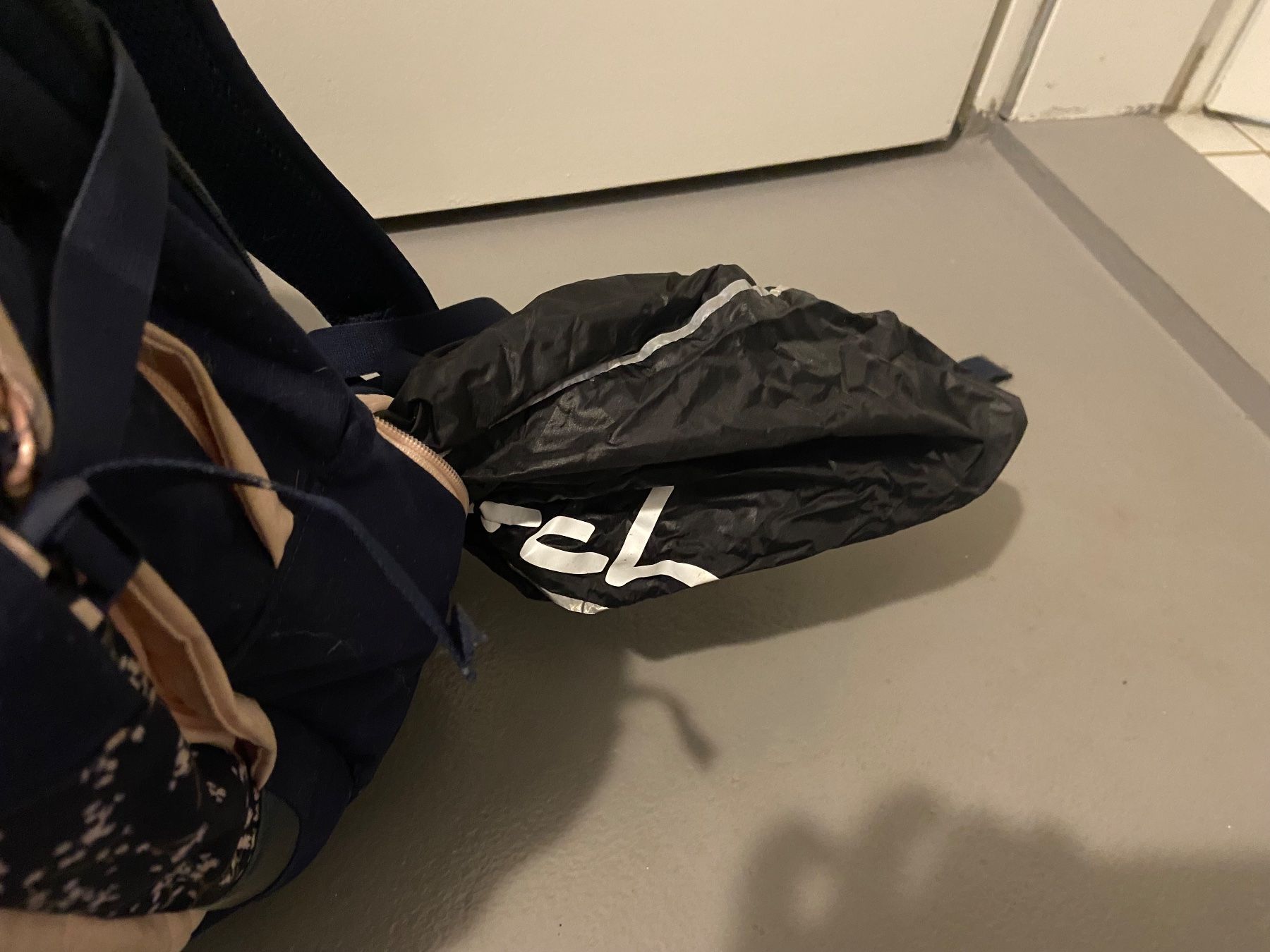 Satch Rucksäcke: Satch Schulthek inkl. Regenschutz – Gebraucht aus Ehrendingen von jauslin-trading 3