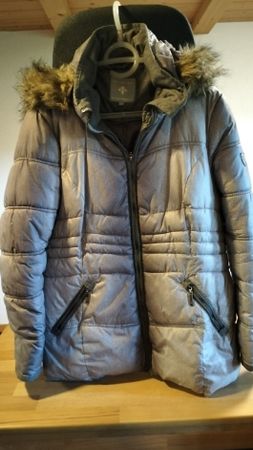 Silbergraue Winterjacke,  Gr. 44