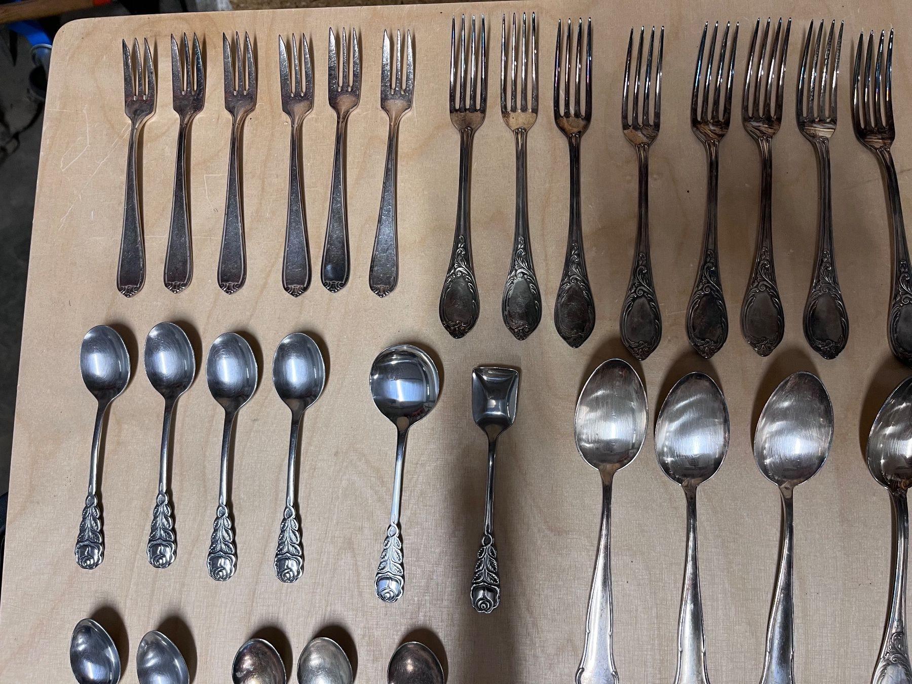Bestecksets: Grosses Besteck Set teilweise versilbert – Gebraucht aus Russikon von sparklingvision 1