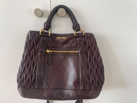 Sommeraktion!!! Miu Miu Ledertasche in Aubergine!