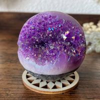 ✲ Amethyst Kugel mit Titan Aura ✲ 191g / Ø 60mm Druse Sphere