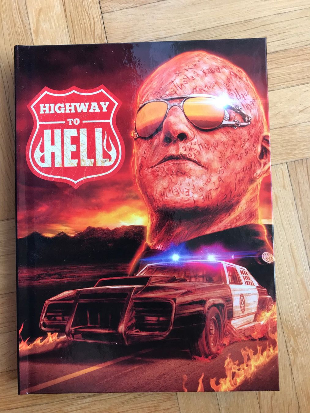 Tutti i DVDs: Highway to Hell - Mediabook Cover B - Blu-ray + DVD – Usato da Zürich venduto da Malcom