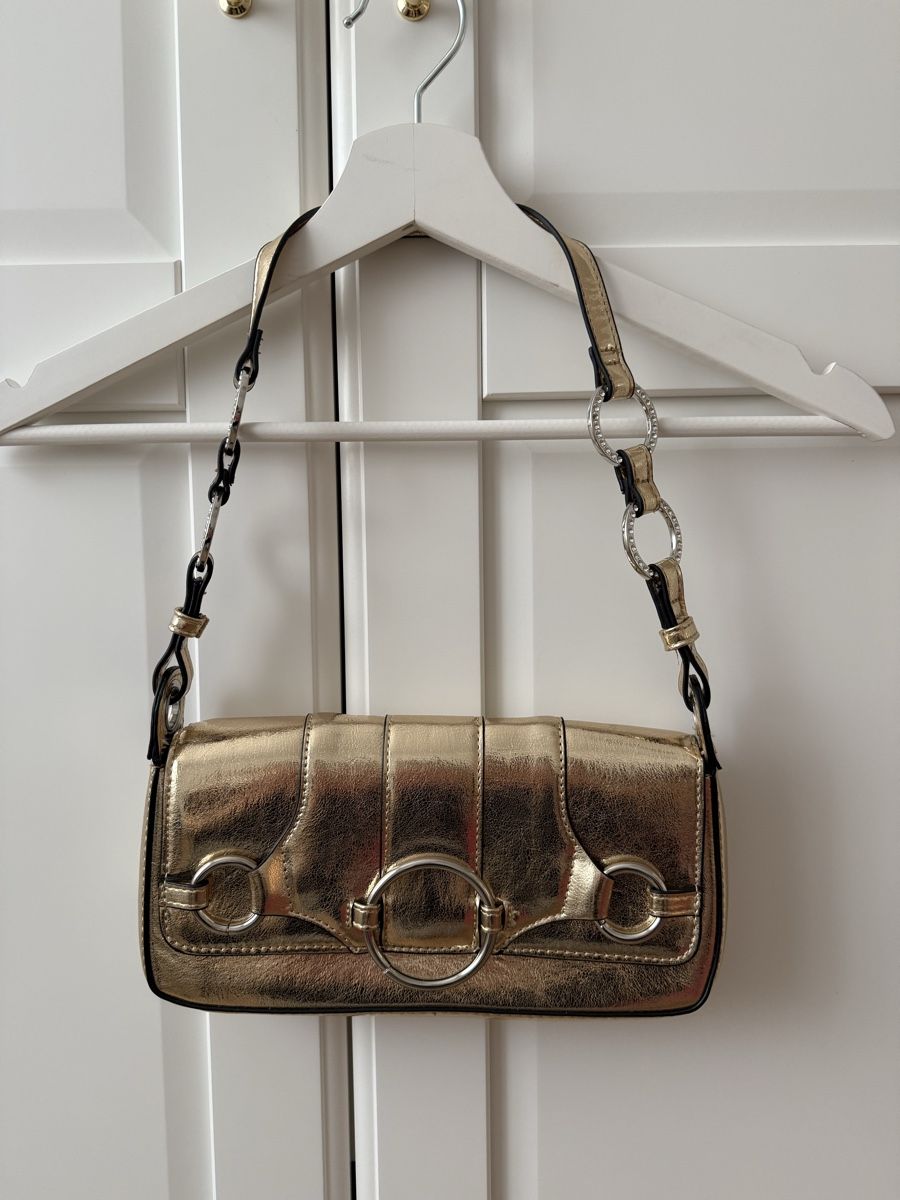 Borse da donna: Bershka Tasche gold – Usato da Giswil venduto da Ody2