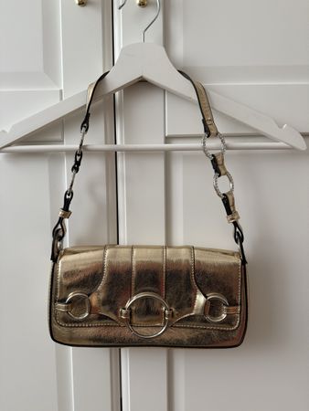 Bershka Tasche gold
