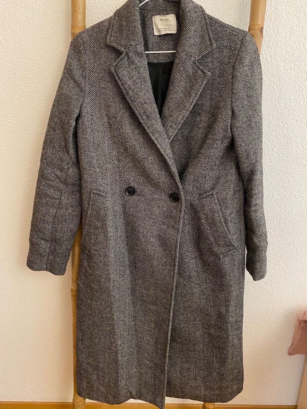 Cappotti: Mantel Pull&Bear Grösse XS – Usato da Cham venduto da Eliissa