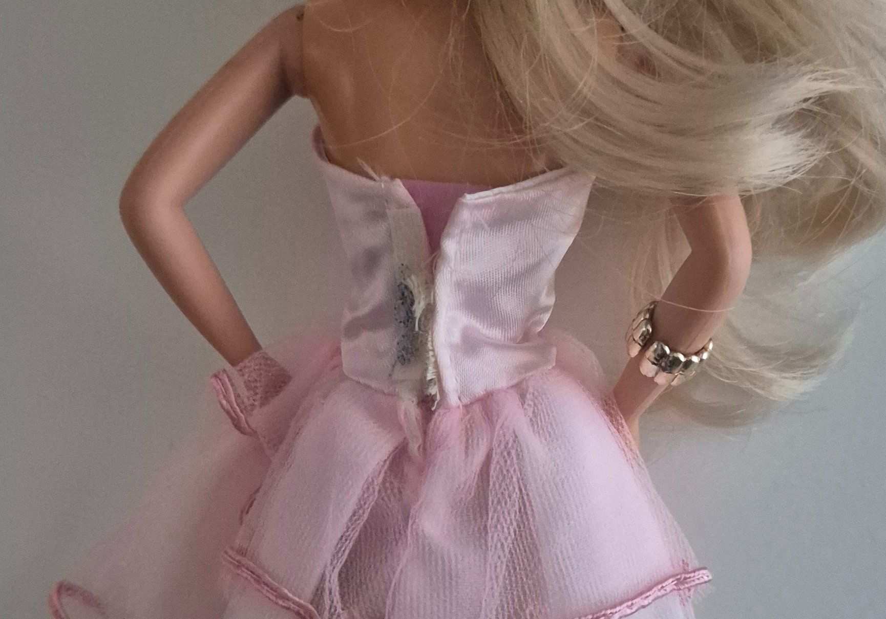 Bambole: Barbie Rosa Kleid – Usato da Zürich venduto da pau_y8mv 2