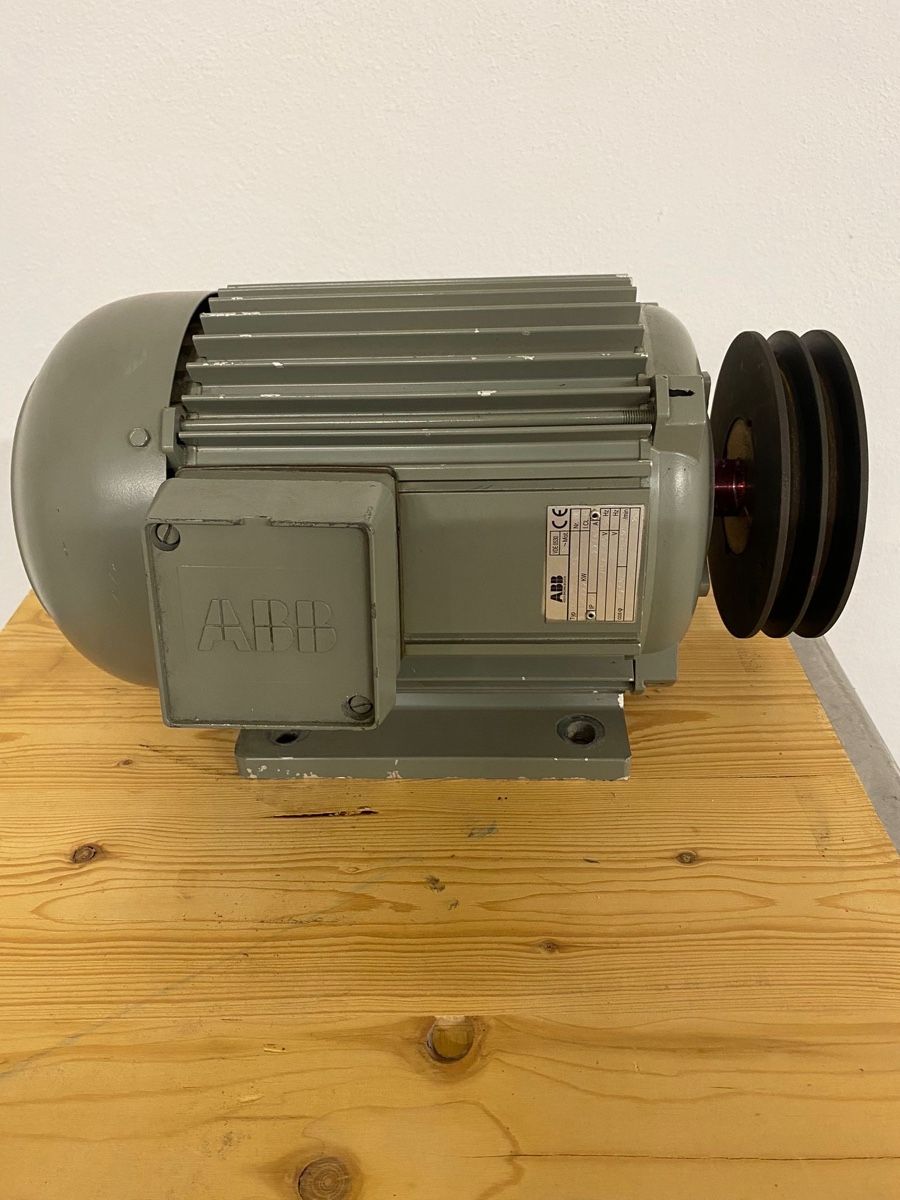 ABB  Motori: ELEKTROMOTOR ABB – Usato da Aadorf venduto da Handwerker22