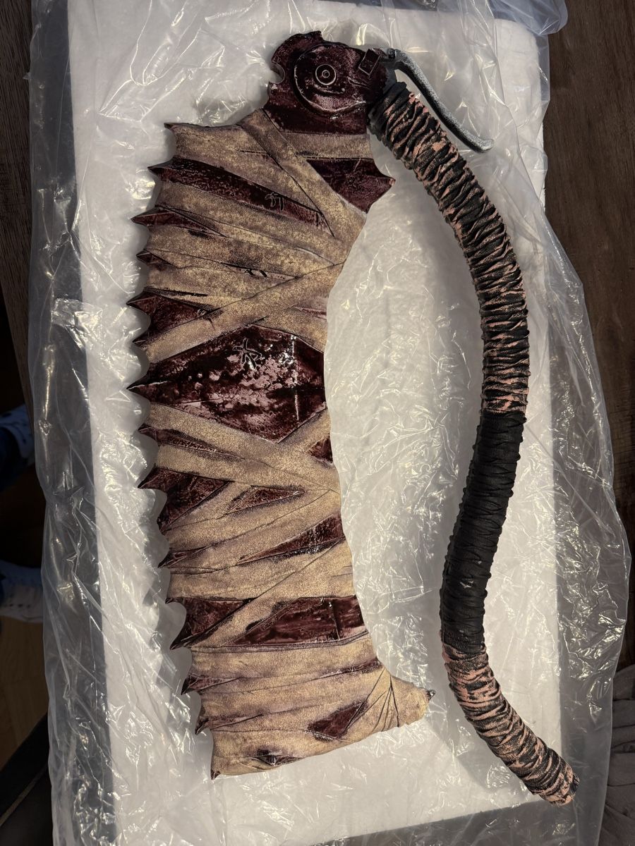 Altre raccolte & rarità: Bloodborne Cleaver Handmade – Nuovo e nell'imballaggio originale da Grenchen venduto da Jeyden19957
