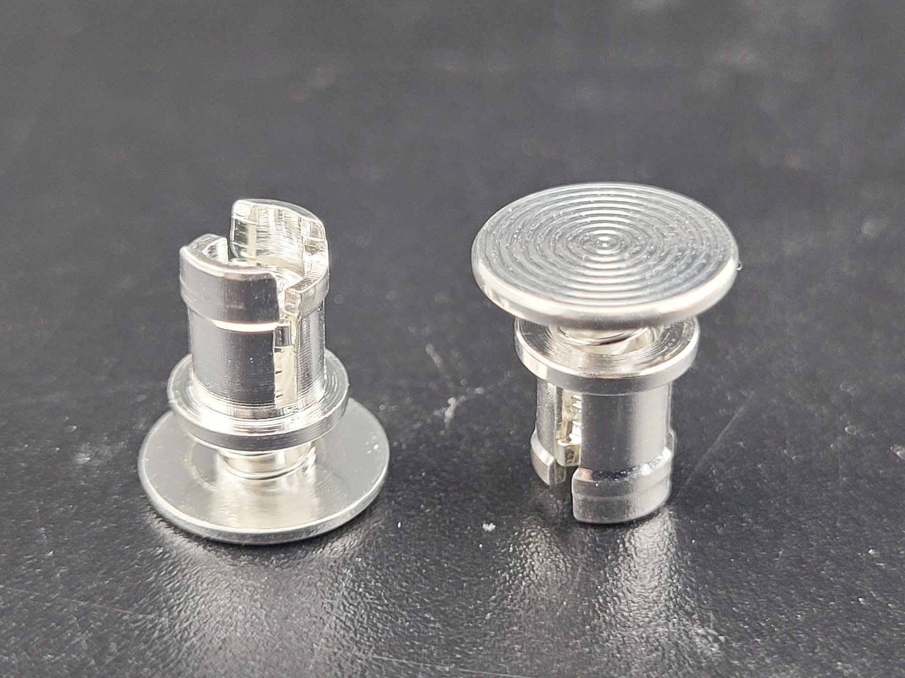 Dunhill Accendini: Dunhill Rollagas Bodenkappe Verschlussdeckel in Silber – Nuovo (secondo la descrizione) da Emmenbrücke venduto da Feuerzeugservice