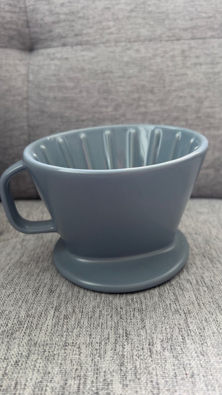 Altro per la casa: Keramik Kaffeefilter Halter, Handfilter, hellblau, Neu! – Usato da Rebstein venduto da gimmma