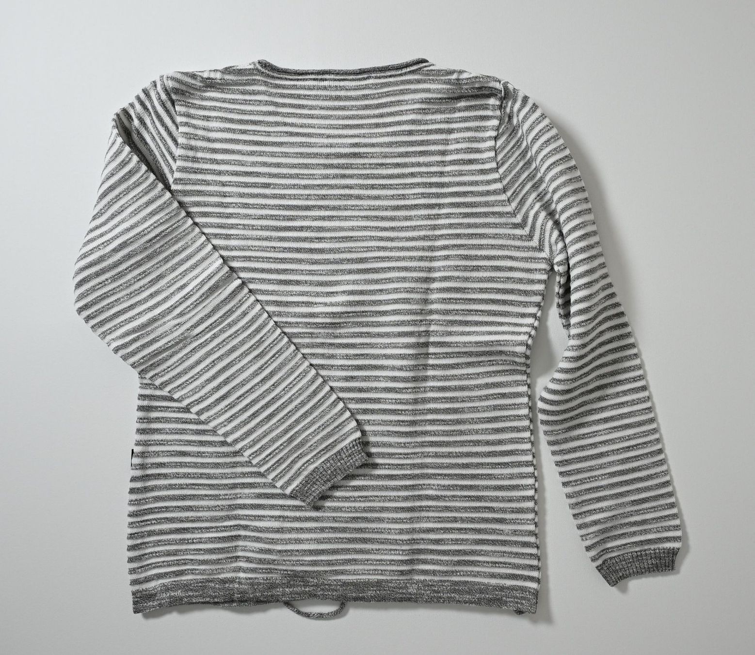 Maglioni & Felpe: Capuccino Pullover, gestreift, grau/weiss, Gr. 36, Top! – Usato da Dürnten venduto da pema28 1