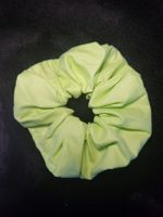 Scrunchie / Grün / Handgenäht 