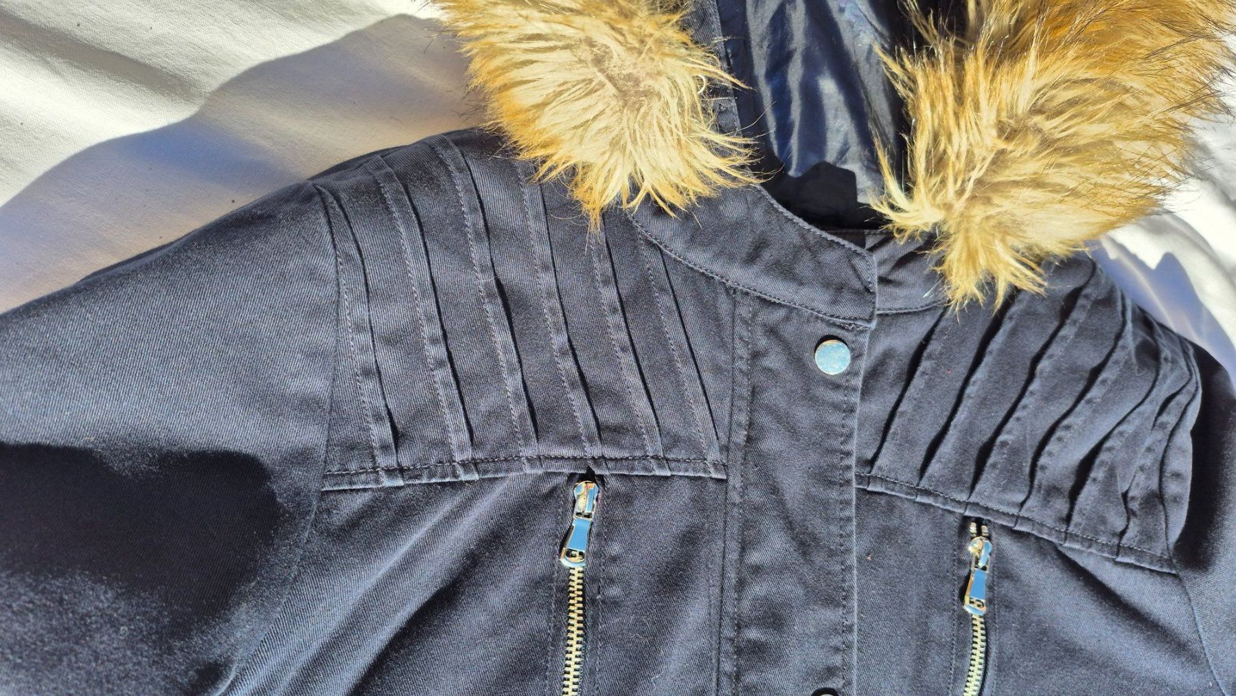 C&A Giacche: Winterjacke dunkelblau, C&A, Gr. 44/46 – Usato da Engi venduto da Mil_31 4
