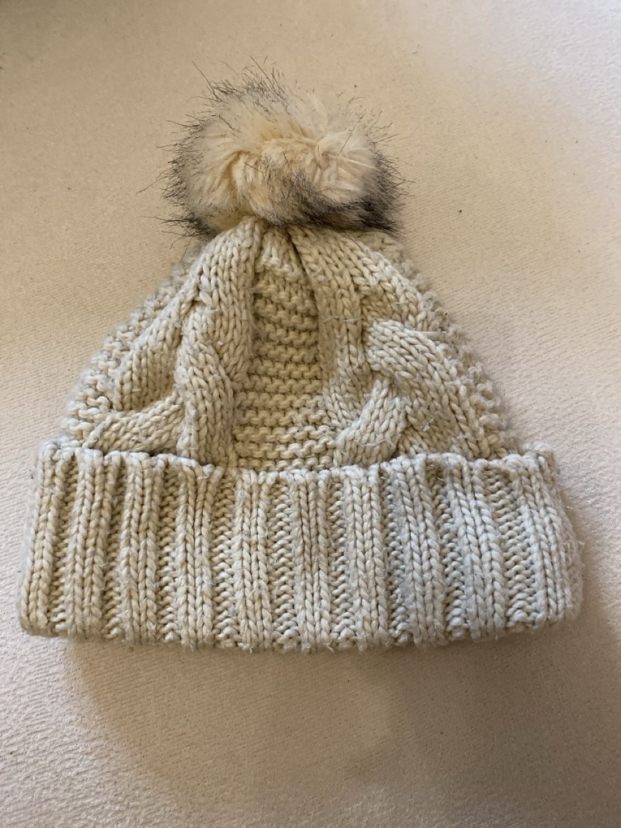 H&M Copricapi, berretti & cappellini: Mütze beige von H&M – Usato da Langenthal venduto da jessiica_z