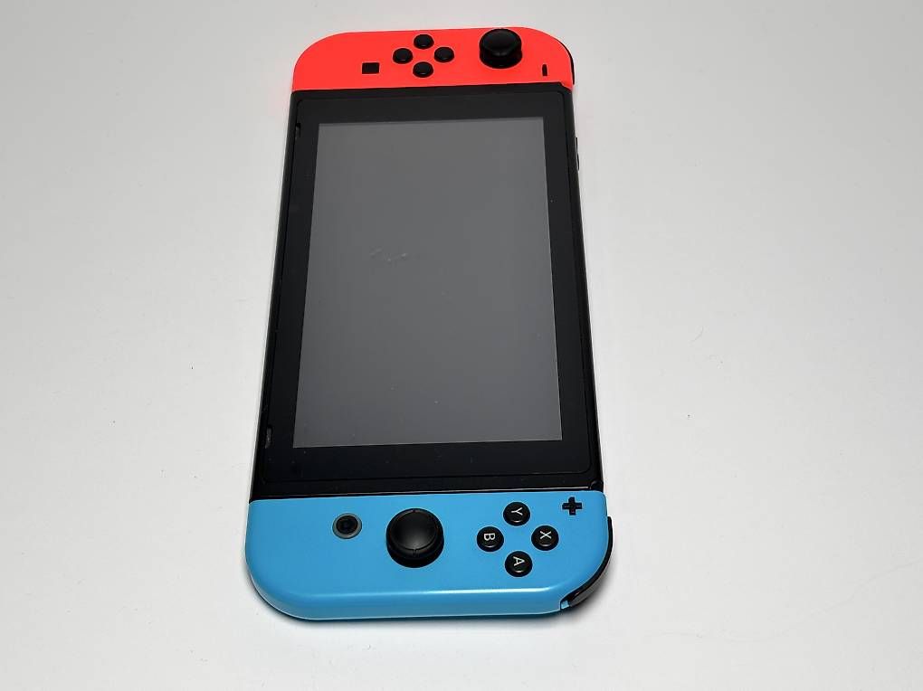 Nintendo Consoles: Nintendo Switch Console | Perfettamente funzionante – D'occasion à Gordola par kar_gy5g 3