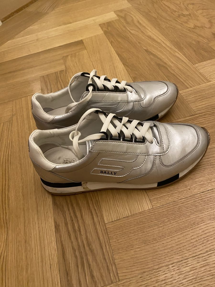 Bally Scarpe da donna: Sneakers Bally silber – Usato da Zürich venduto da happycastle