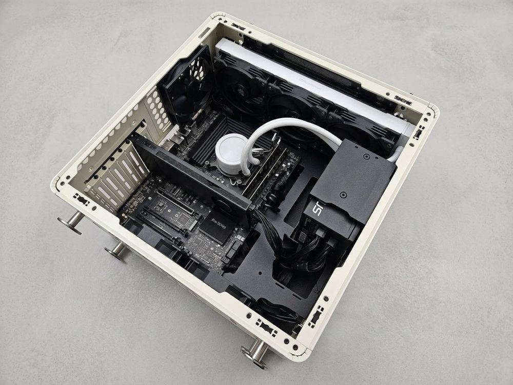 PRO Workstation 20 Kern 5.4GHz, 24GB Blackwell 4000, 64GB D5 (Neu und ...