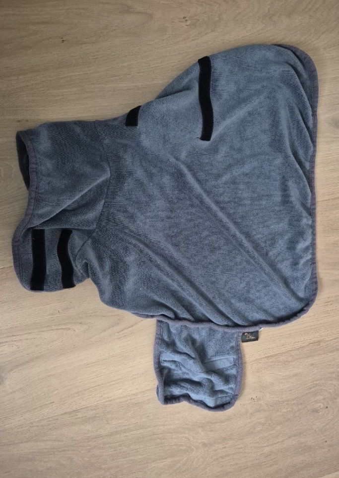 Abbigliamento: Hundebademantel - Grösse S – Usato da Tagelswangen venduto da PhilipH01 2