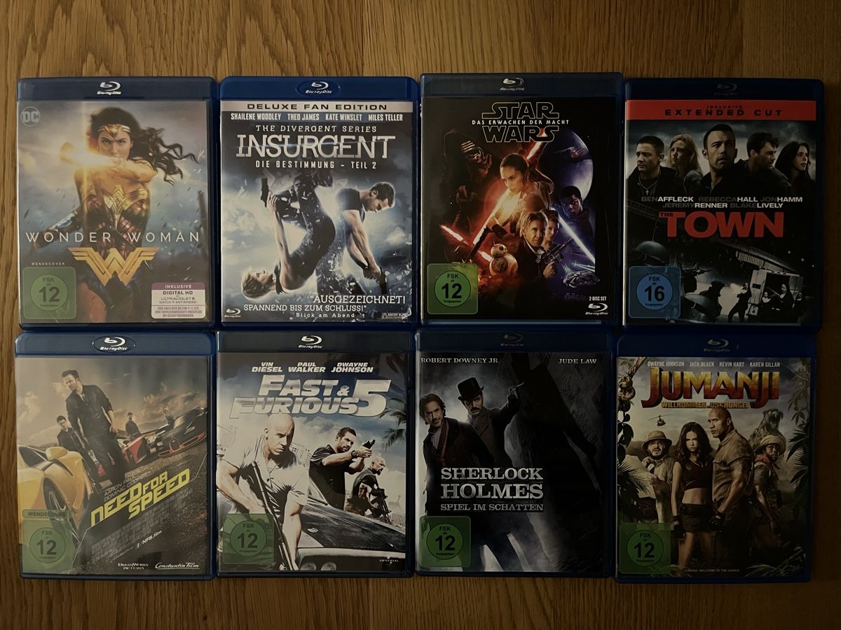 Tutti i DVDs: BlueRay Sammlung 33 Stk. – Usato da Rotkreuz venduto da oschoch 1