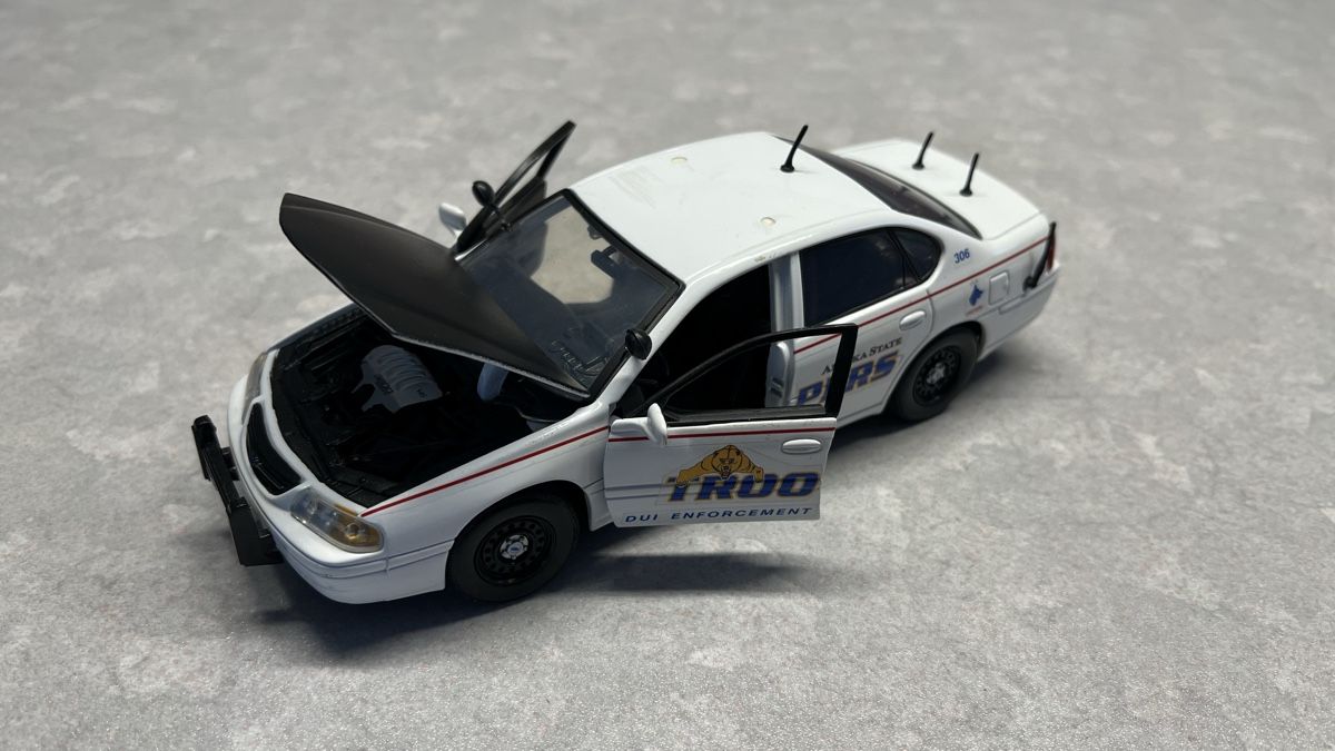 Chevrolet Modellini d'auto: 1:25 / Chevy Impala / Alaska State Trooper Unit – Usato da Vaduz venduto da Domiduke 5