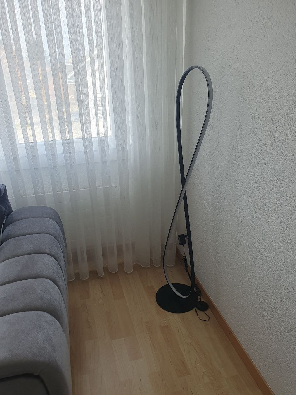 Lampade: LED-STEHLAMPE – Usato da Gossau venduto da ismetinho 1
