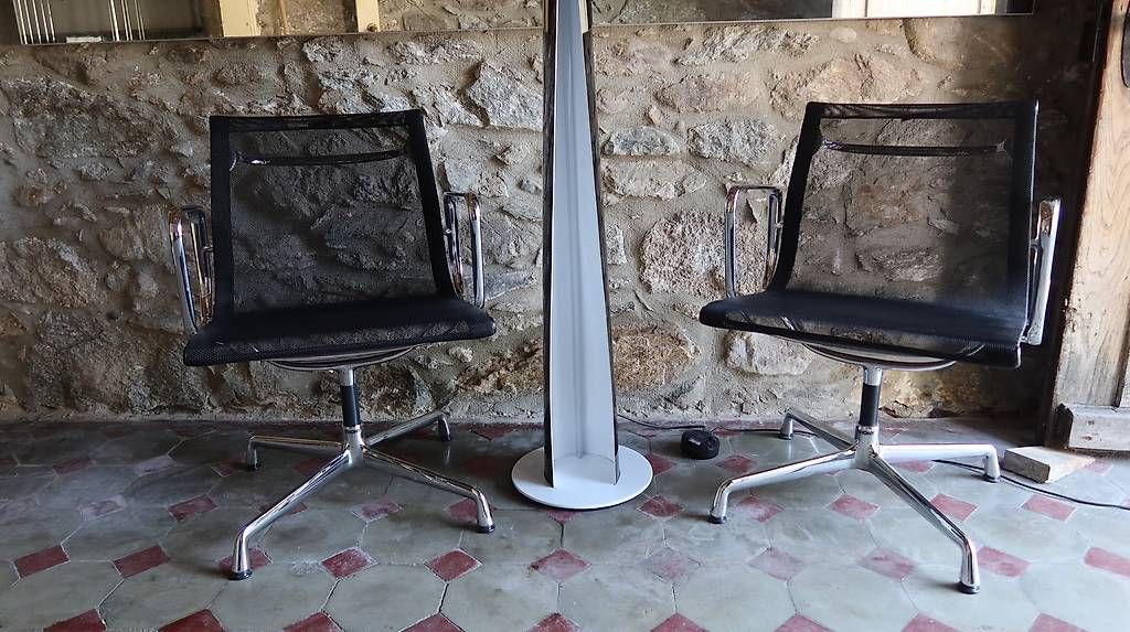 Eames Sedie: Eames EA 107 Netzstühle 2x – Usato da Luzern venduto da B-R 4