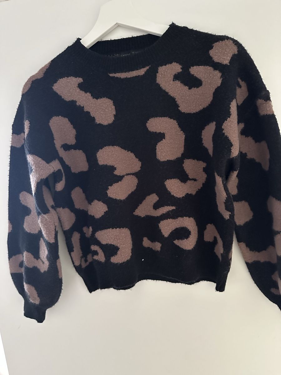 Maglioni & Felpe: Schwarzer SHEIN Pullover mit Animal Print, Grösse L – Usato da Reinach BL venduto da Alles_muss_weg00 1