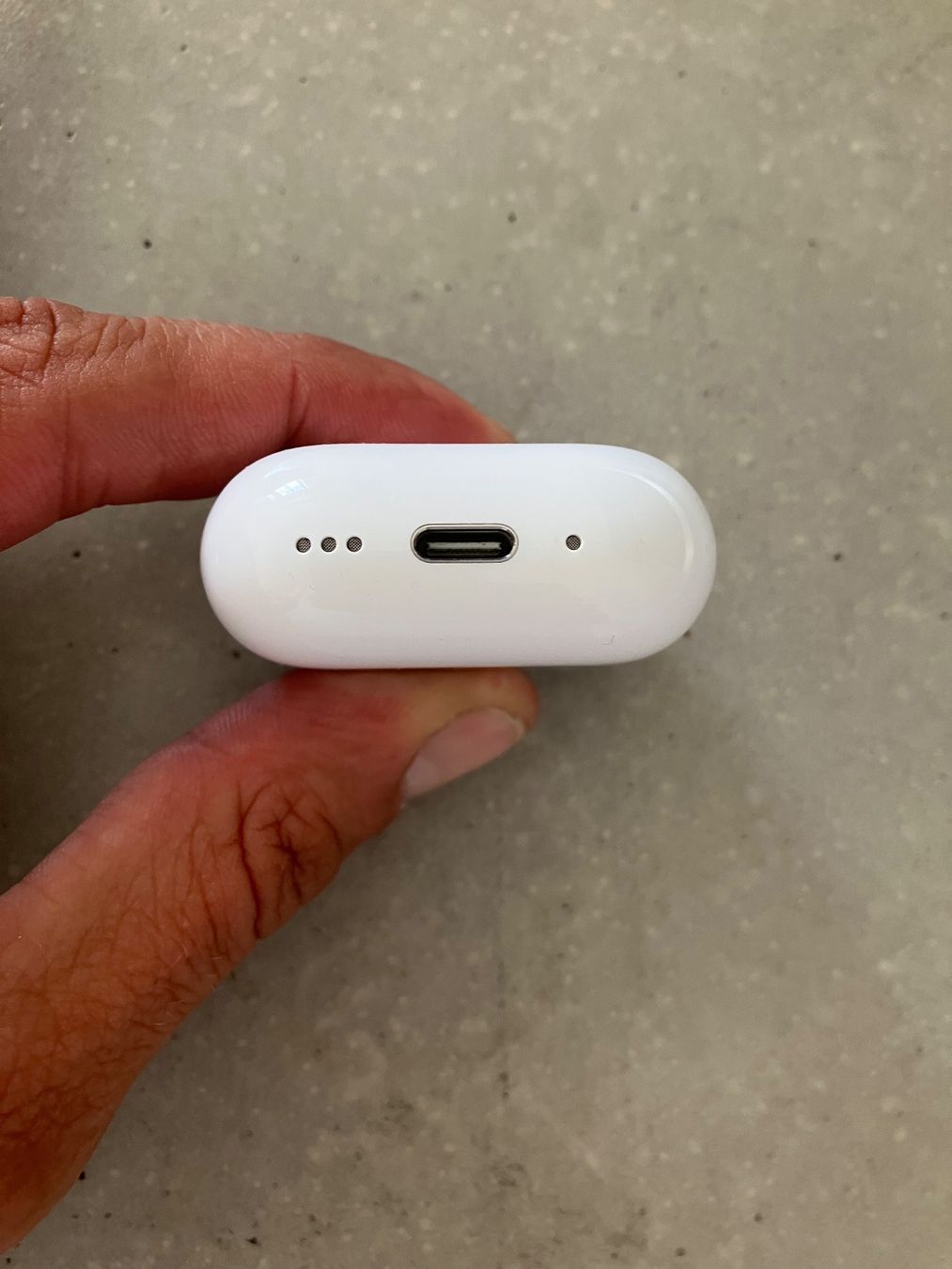 Apple Casques audio: APPLE AIRPODS 4 CASE ANC – D'occasion à Lausanne par mr.v 7