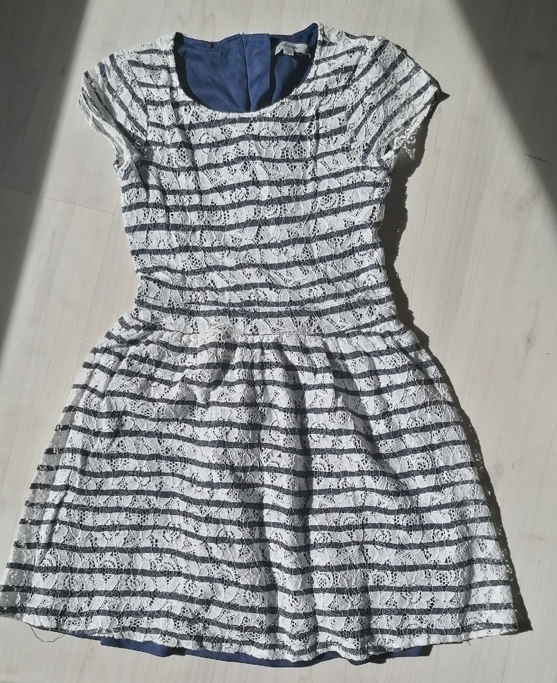 Vestiti & Gonne: Robe – Usato da Montcherand venduto da petiteoune75