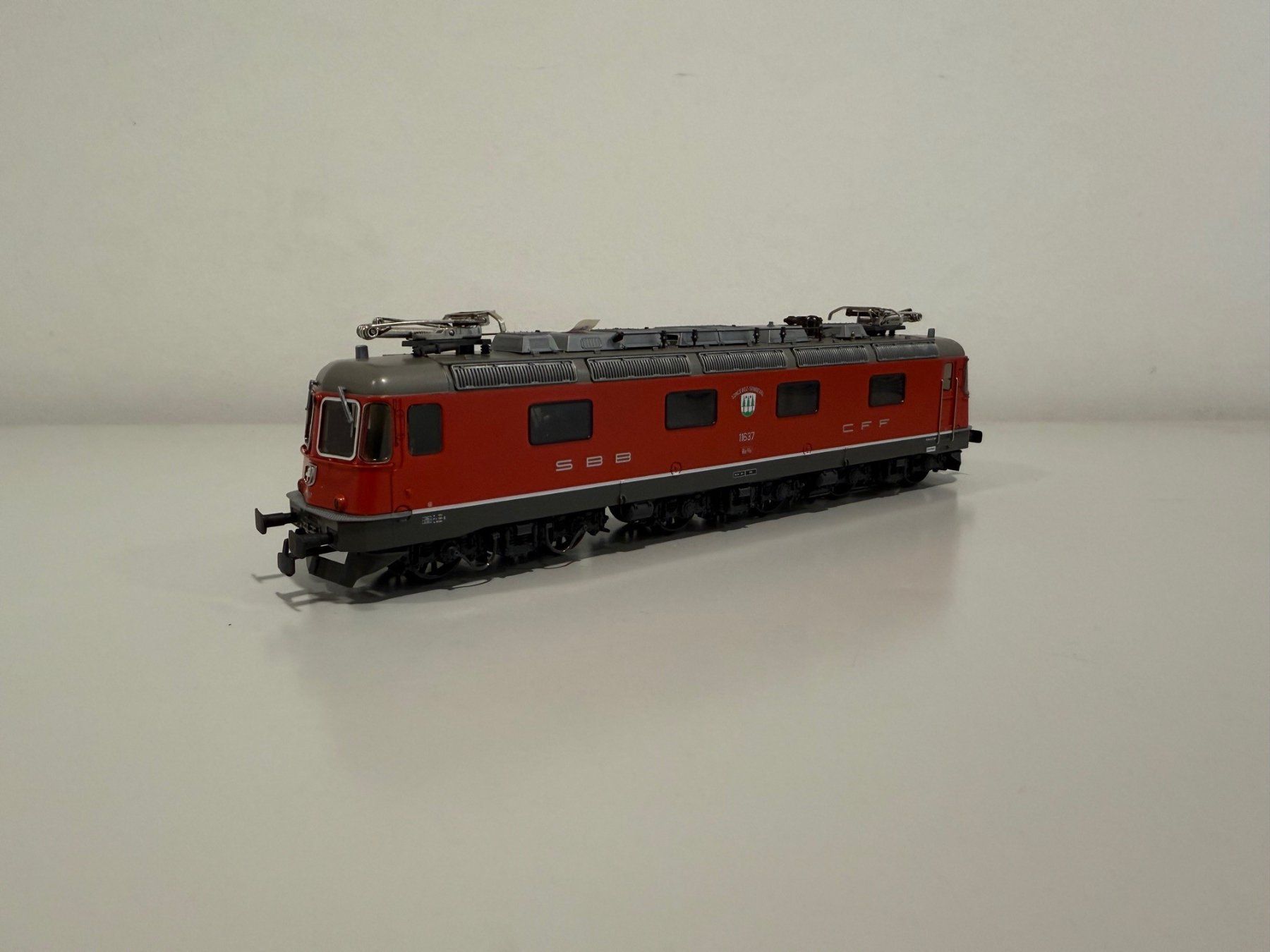 Hag Modellini di ferrovie: Elektrolokomotive Re 6/6 der SBB – Nuovo (secondo la descrizione) da Oftringen venduto da Pgi 3