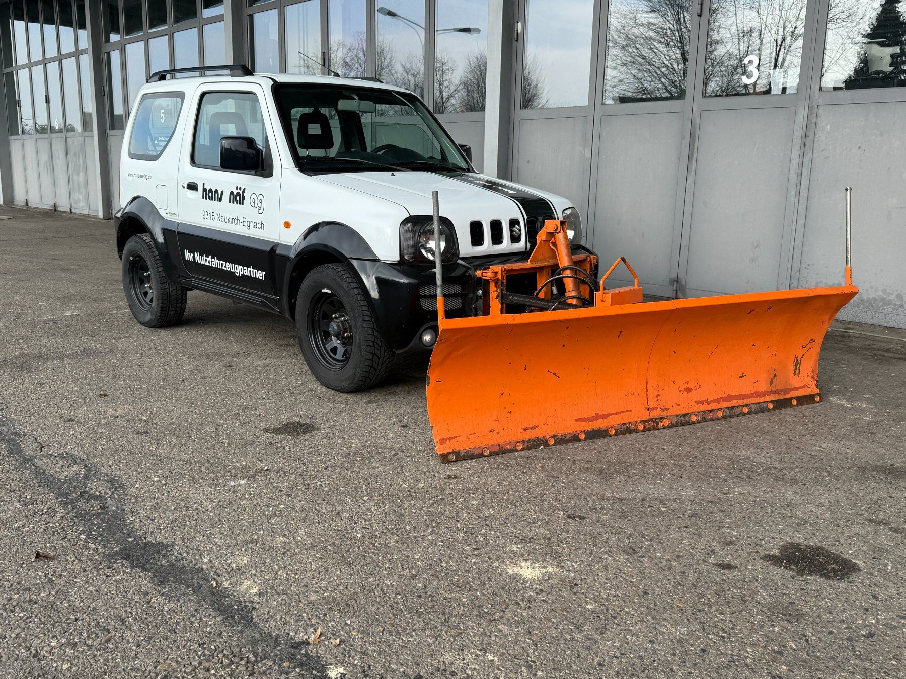 Suzuki Autos: Suzuki Jimny 1.3 Schneepflug – Gebraucht aus Neukirch (Egnach) von Hanag1
